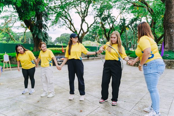 CX-Team-Building-580