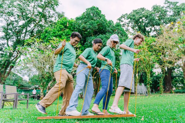 CX-Team-Building-595